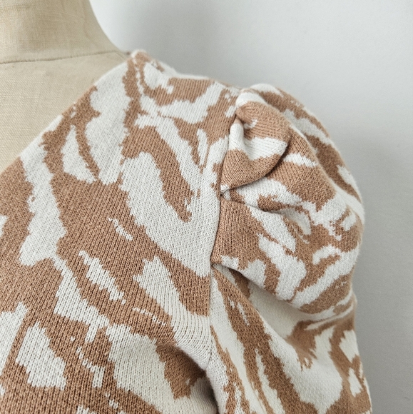 Nine West Puff Sleeve Cardigan Women’s Medium | Tan White Animal Print Sweater | - Picture 7 of 12
